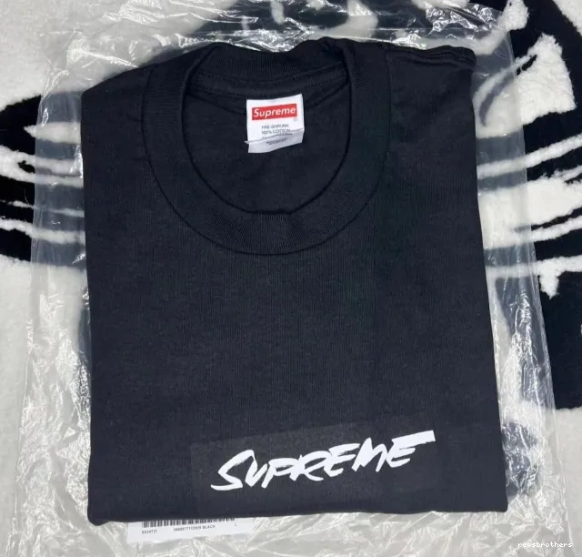 Black Tee L Logo White 24SS and Futura XL S Box M 0908